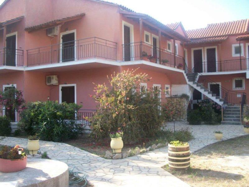Villa Rossa Vassilis Studios 马拉希亚斯 外观 照片